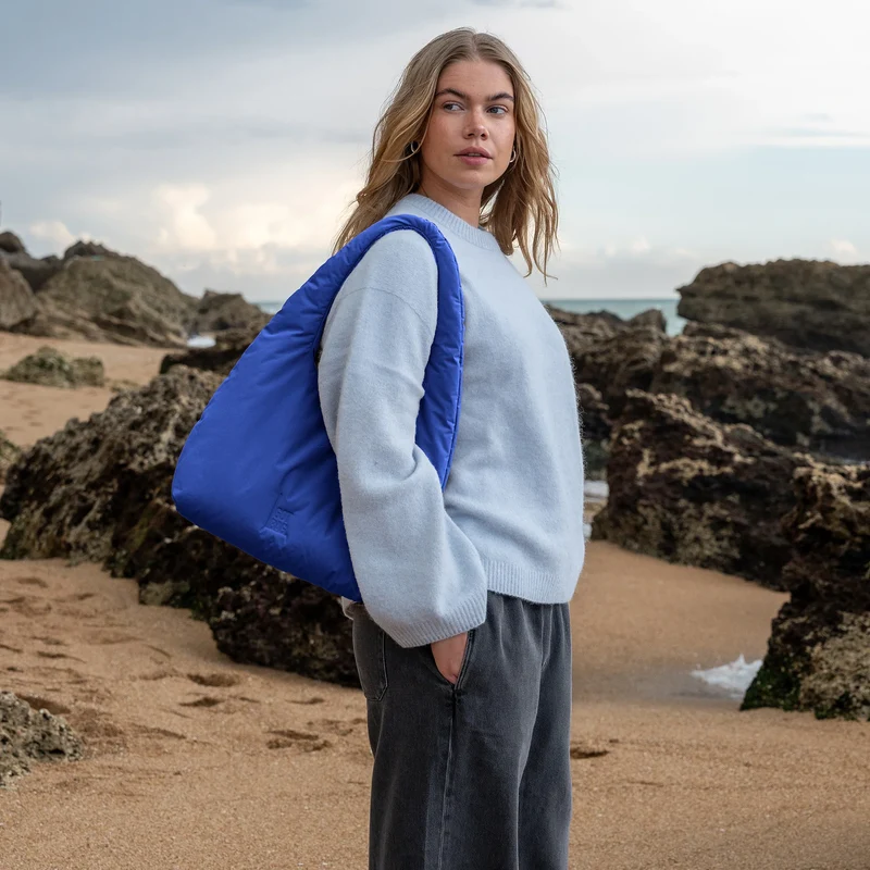 GOT BAG CLOUD SHOULDER BAG MONOCHROME